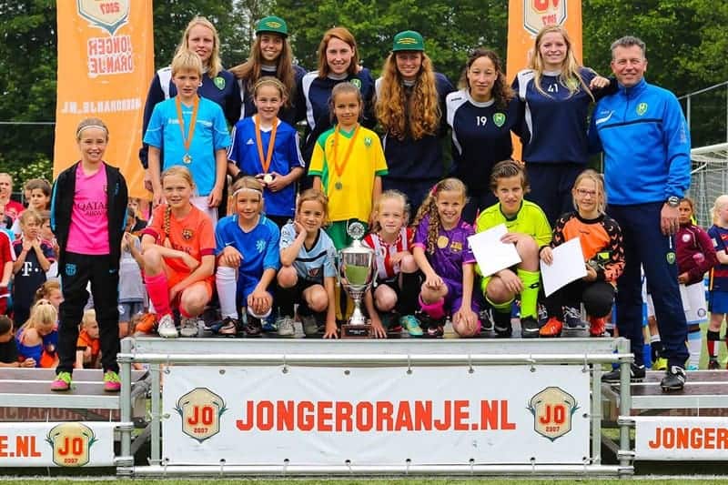Nassira wil profvoetbalster worden bij FC Barcelona
