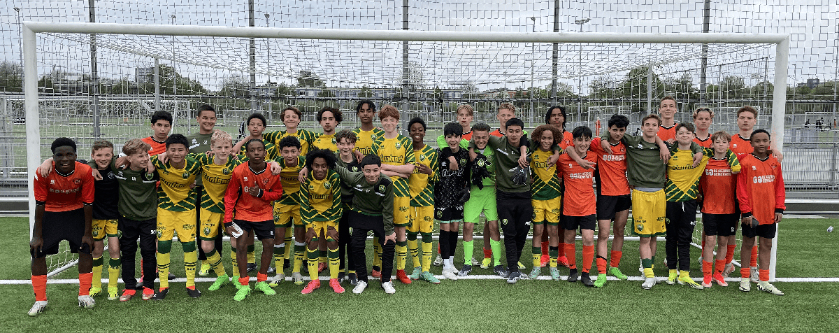 Groepsfoto Jonger Oranje – ADO Den Haag – 7 mei 2024