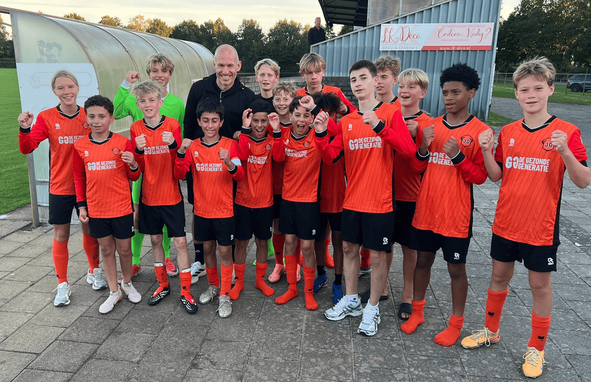Jonger Oranje – FC Emmen Arjen Robben